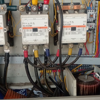 Tủ điện lắp ráp dùng cho máy công suất lớn