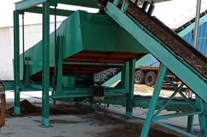 Tìm hiểu về máy sàng dăm gỗ